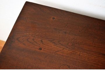 アンティーク家具　古い木のシンプルな平机(テーブル)