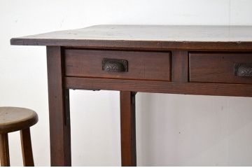 アンティーク家具　古い木のシンプルな平机(テーブル)