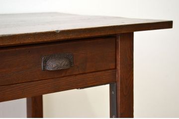 アンティーク家具　古い木のシンプルな平机(テーブル)