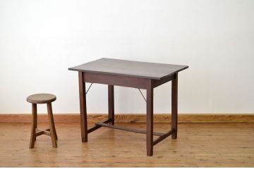 アンティーク家具　古い木のシンプルな平机(テーブル)