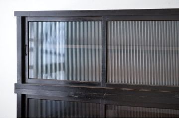 アンティーク家具　特大!　モールガラス二段重ね収納棚(食器棚)