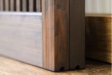 1960年頃古い木の上質な作りの格子戸2枚セット(引き戸)