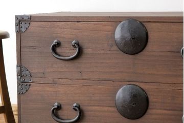 アンティーク家具　アンティーク　極太金具の時代箪笥ローボード