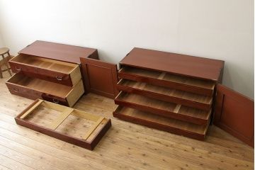 アンティーク家具　アンティーク　漆の綺麗な前欅重ね衣装箪笥(チェスト)