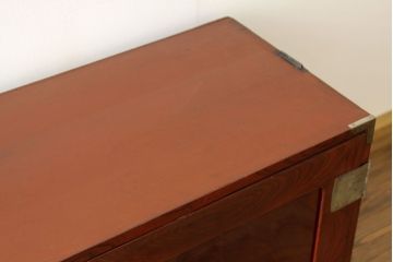 アンティーク家具　アンティーク　漆の綺麗な前欅重ね衣装箪笥(チェスト)
