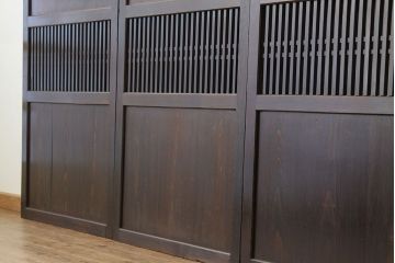 古民具・骨董　重厚な格子帯戸3枚セット?(引き戸・板戸)