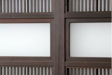 古民具・骨董　古い木の裏障子付き格子4枚セット(引き戸・建具)