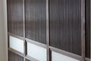 古民具・骨董　ダイヤガラス入り裏障子付き格子戸4枚セット(引き戸・建具)