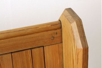 ヴィンテージ家具　イギリスビンテージ　パイン材のおしゃれなチャーチベンチ(教会長椅子)