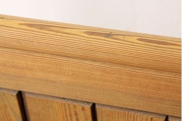 ヴィンテージ家具　イギリスビンテージ　パイン材のおしゃれなチャーチベンチ(教会長椅子)