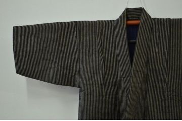 アンティーク雑貨　○古い木綿着物　3点(縦縞、絣　古布材料)