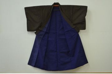 アンティーク雑貨　○古い木綿着物　3点(縦縞、絣　古布材料)