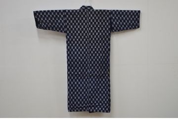 アンティーク雑貨　○古い木綿着物　3点(縦縞、絣　古布材料)
