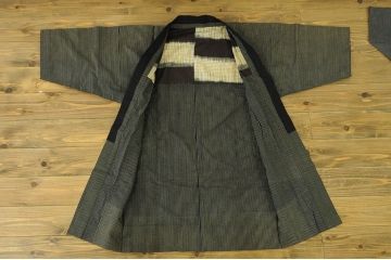 アンティーク家具　○古い木綿着物　4点(絣古布材料)