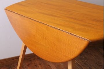 アンティーク家具　イギリスERCOL(アーコール)　ウィンザーシリーズ　ドロップリーフテーブル(バタフライテーブル)(2)