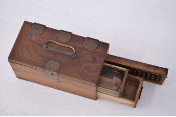 アンティーク雑貨　明治期!出来の良い桑製硯箱・算盤付(帳箱)