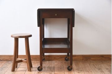 アンティーク家具　バタフライサイドテーブル　ウォールナット材製　イギリスアンティーク