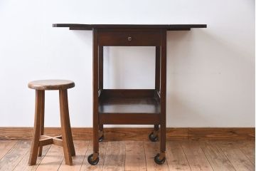 アンティーク家具　バタフライサイドテーブル　ウォールナット材製　イギリスアンティーク