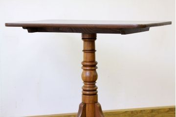 アンティーク家具　イギリスアンティーク マホガニー チルトアップコーヒーテーブル・カフェテーブル