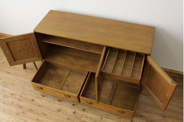 ヴィンテージ家具　イギリスビンテージ アーコール(ERCOL)サイドボードチェスト(キャビネット、収納棚)