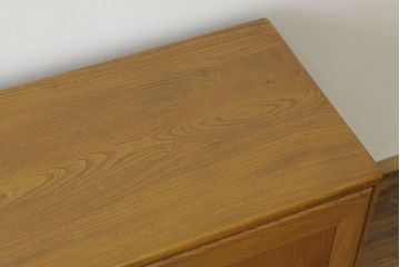 ヴィンテージ家具　イギリスビンテージ アーコール(ERCOL)サイドボードチェスト(キャビネット、収納棚)