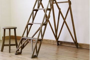 アンティーク雑貨　イギリスアンティーク　ウッドラダーステップ?脚立梯子(ディスプレイ用)