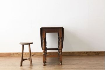 アンティーク家具　イギリスアンティーク　オーク材!ゲートレッグテーブル(バタフライテーブル)
