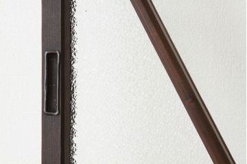 大正ロマン　素敵なデザインの巾のせまい菱型ダイヤガラス引き戸(建具・ガラス戸)