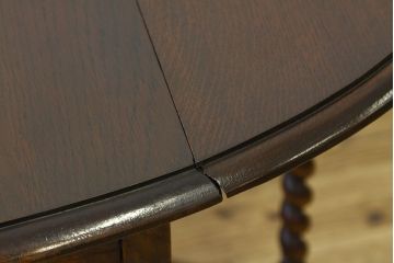 アンティーク家具　イギリスアンティーク　小ぶりなゲートレッグテーブル(ツイストレッグバタフライ)