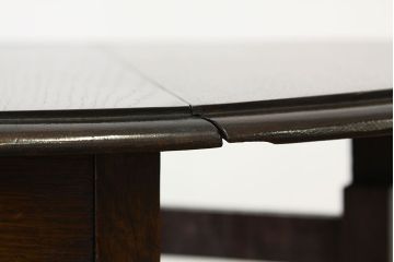 アンティーク家具　イギリスアンティーク　小ぶりなゲートレッグテーブル(ツイストレッグバタフライ)