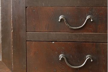 アンティーク家具　六尺　古民具・骨董　モダンで重厚な結霜ガラス水屋箪笥(のぼり付き)(食器棚、収納棚)