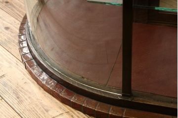 アンティーク家具　アンティーク 古いタバコ屋の重厚なR型ガラスケース(ショーケース)