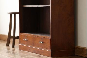 アンティーク家具　古い木のシンプルなアンティーク飾り棚(陳列棚)