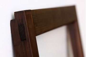 古い木の小さなガラス戸1枚(引き戸)
