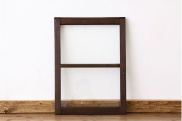 古い木の小さなガラス戸1枚(引き戸)
