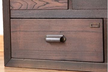 アンティーク家具　アンティーク　古い無垢材のネームプレート付き34杯引き出し(ドロワー)(薬箪笥)