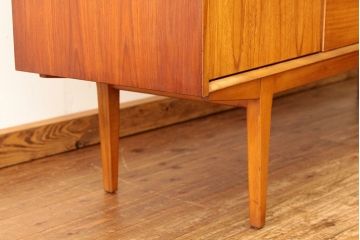 アンティーク家具　1960年代北欧デザインミッドセンチュリーサイドボード(リビングボード)NATHAN