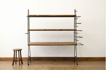 レトロ家具　昭和レトロ　古い商店のアイアン飾り棚(陳列棚)