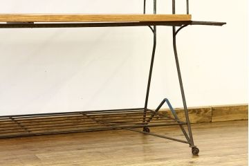レトロ家具　昭和レトロ　古い商店のアイアン飾り棚(陳列棚)