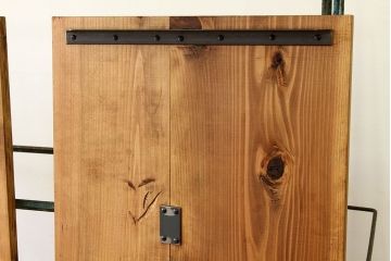 レトロ家具　昭和レトロ　古い商店のアイアン飾り棚(陳列棚)