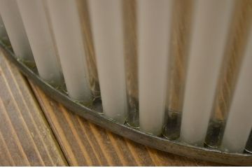 アンティーク　古い洋館の吊り下げガラス照明