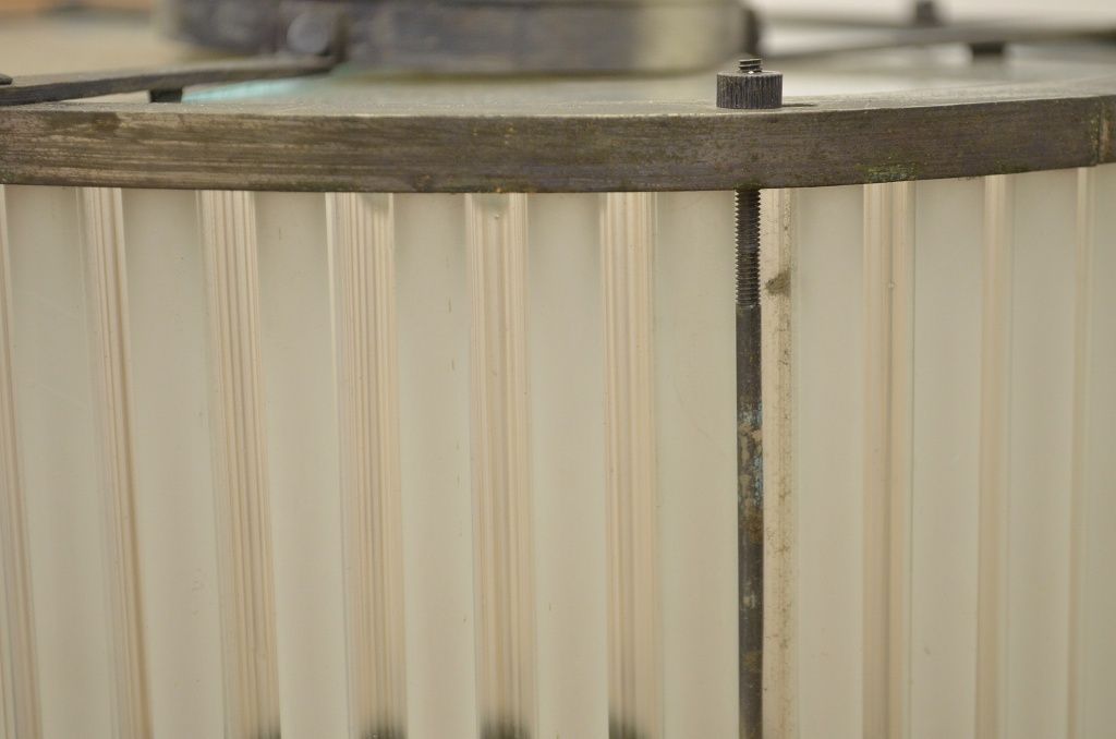 アンティーク　古い洋館の吊り下げガラス照明