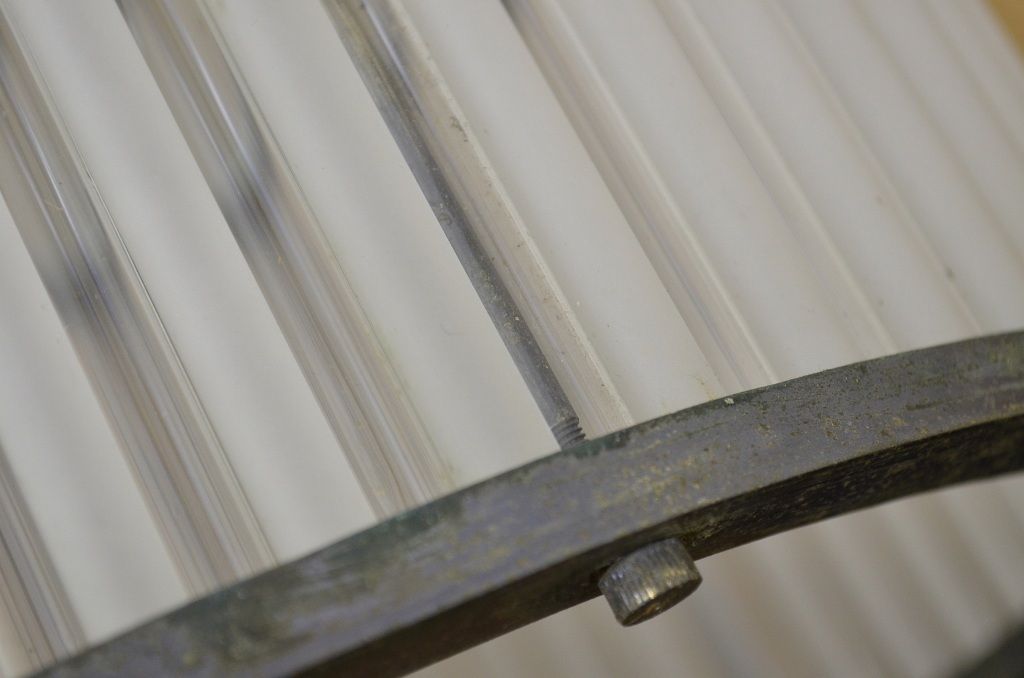 アンティーク　古い洋館の吊り下げガラス照明