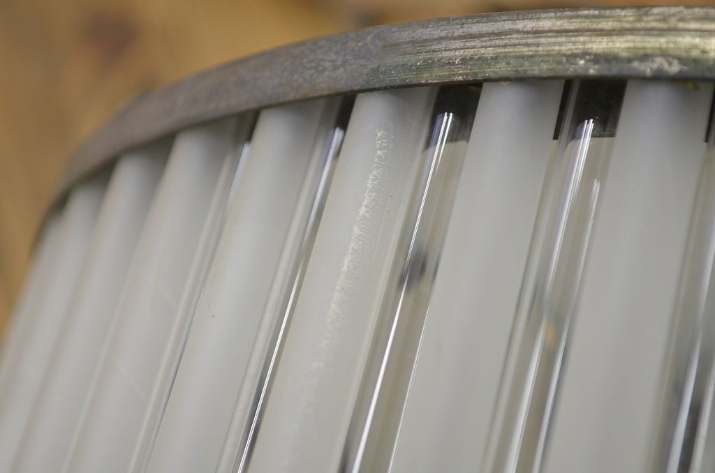 アンティーク　古い洋館の吊り下げガラス照明