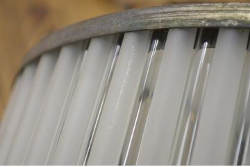 アンティーク　古い洋館の吊り下げガラス照明