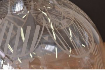 アンティーク雑貨　アンティーク 珍品希少な特大ガラスびん 花瓶 ボトル