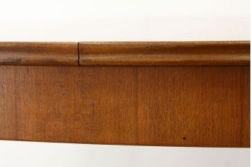 ヴィンテージ家具　北欧ビンテージオーバルエクステンションテーブル1960年代ミッドセンチュリー