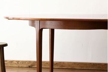 ヴィンテージ家具　北欧ビンテージエクステンションテーブル1960年代ミッドセンチュリー