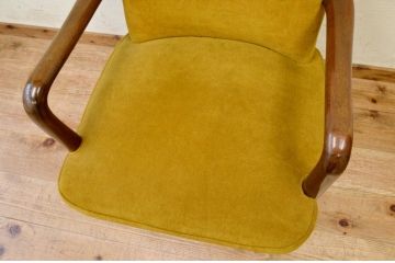 アンティーク家具　とてもきれいな回転椅子(アームチェア)