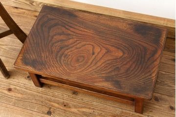 アンティーク家具　アンティーク　天板欅の小さなテーブル(花台)